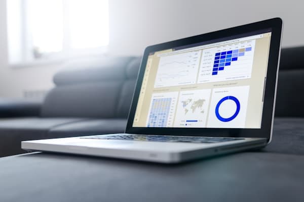 Lead scoring and qualification dashboard