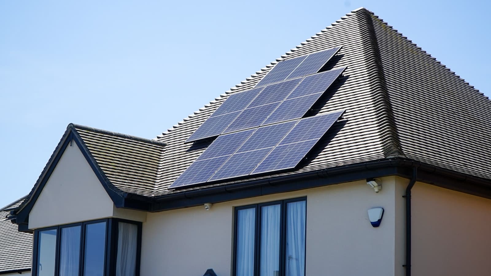 Solar Sales Follow-Up That Wins the Miami Quote